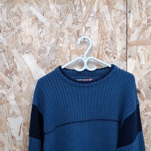 -POINT ZERO- Vintage Blue Sweater Size Medium
